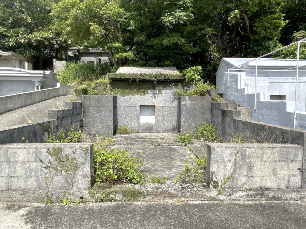 築65年超のお墓改修塗装・防水工事