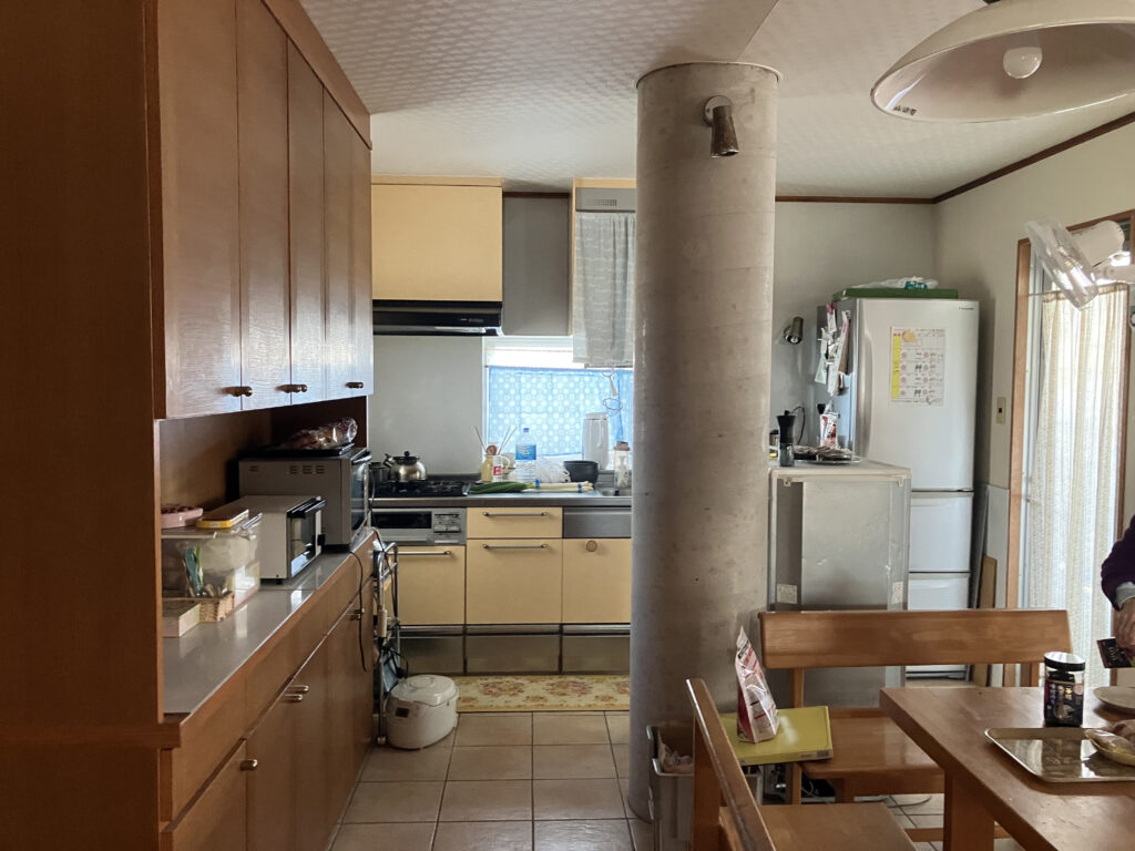 以前のキッチンは 受け継ぐ住まいを、これからの暮らしへリノベーション